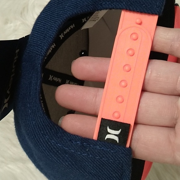 NWT Hurley Youth Snap Back Hat HTF In New Condition - Picture 14 of 14